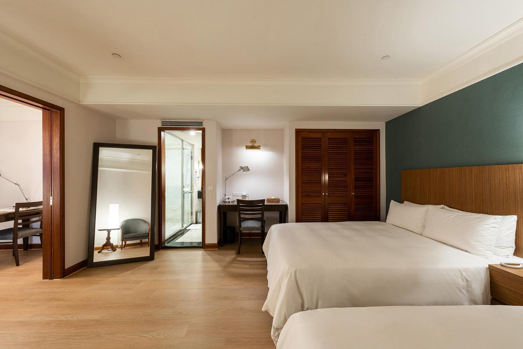 Hotel National Taichung Bagian luar foto