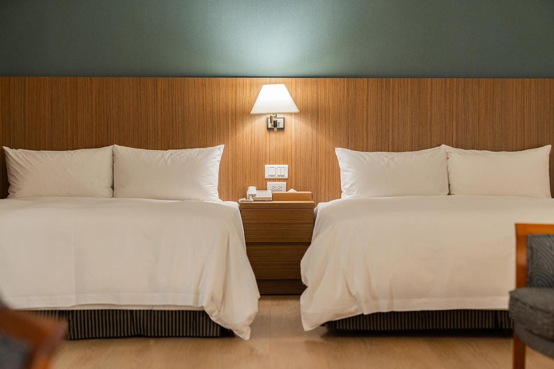 Hotel National Taichung Bagian luar foto