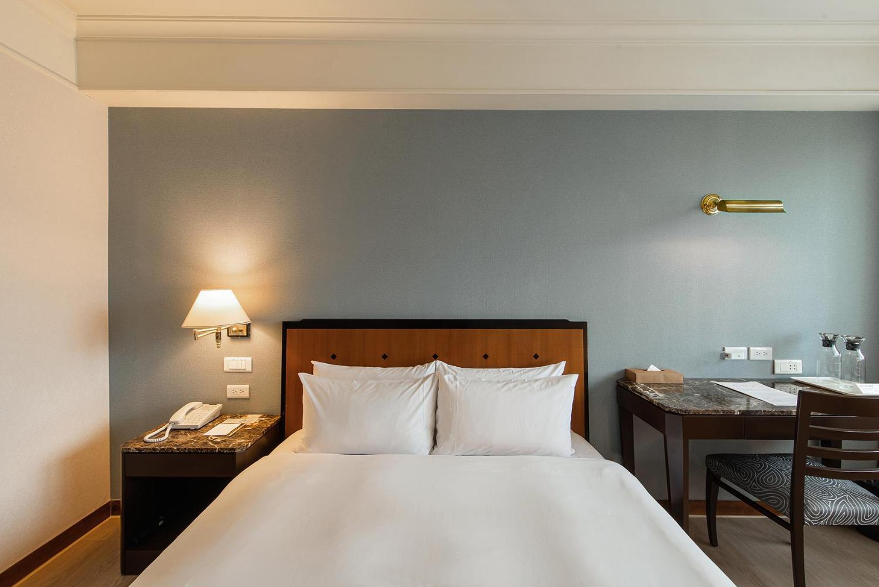 Hotel National Taichung Bagian luar foto