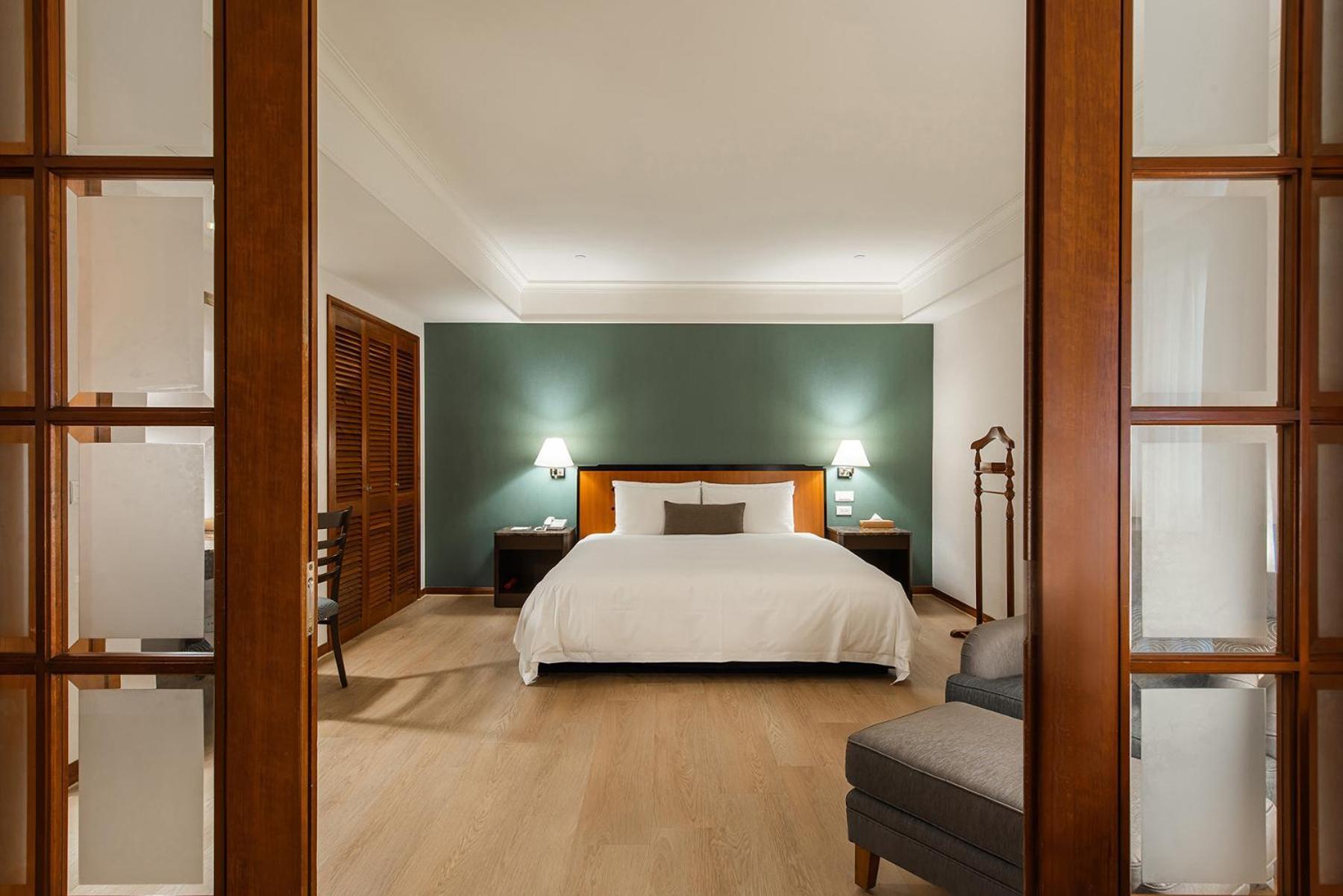 Hotel National Taichung Bagian luar foto