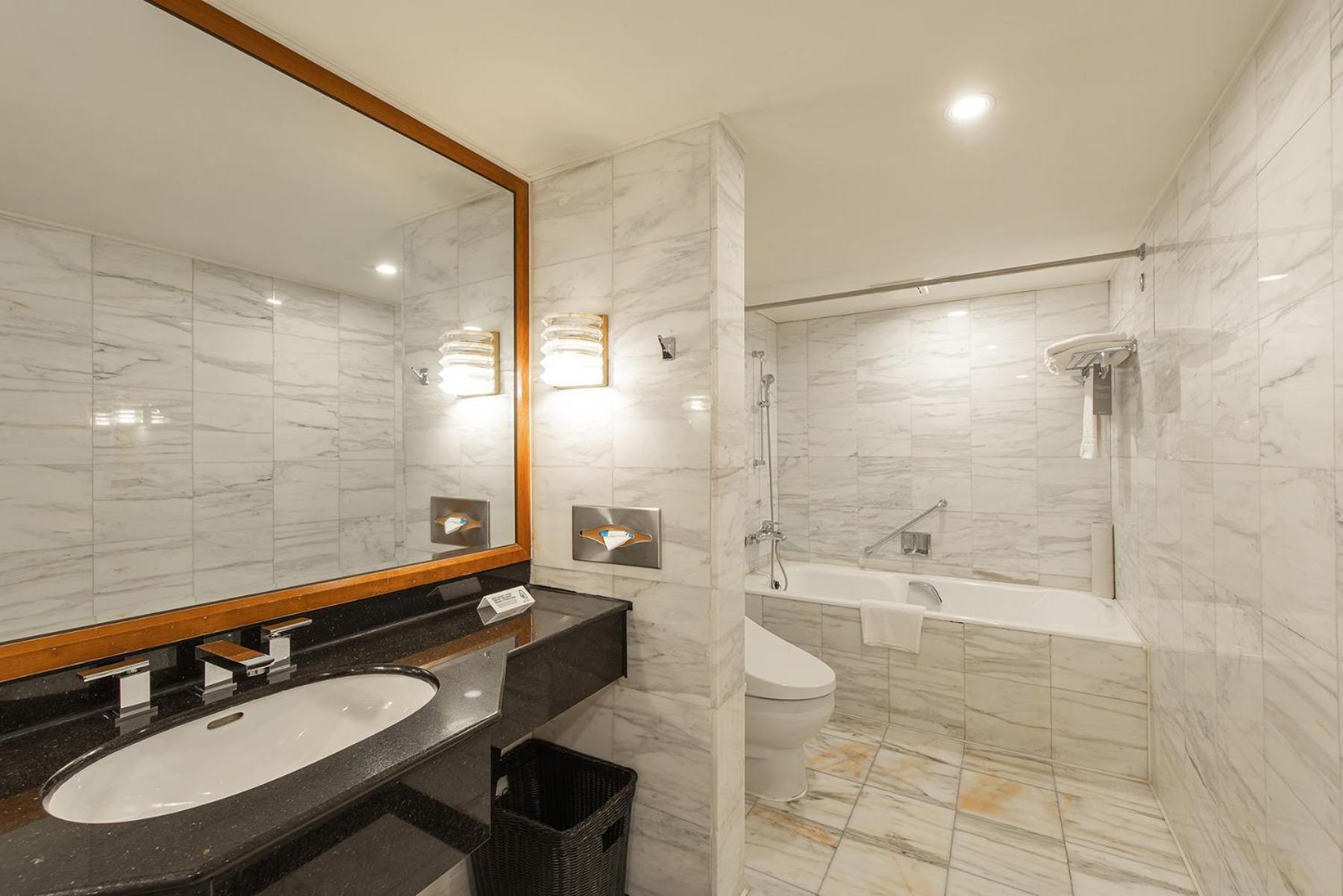 Hotel National Taichung Bagian luar foto